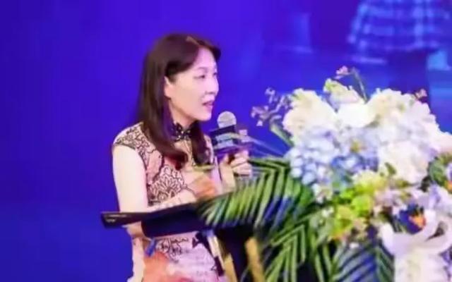 恍然大悟！宗泽后上蹿下跳，宗馥莉却按兵不动，原因竟在于施幼珍