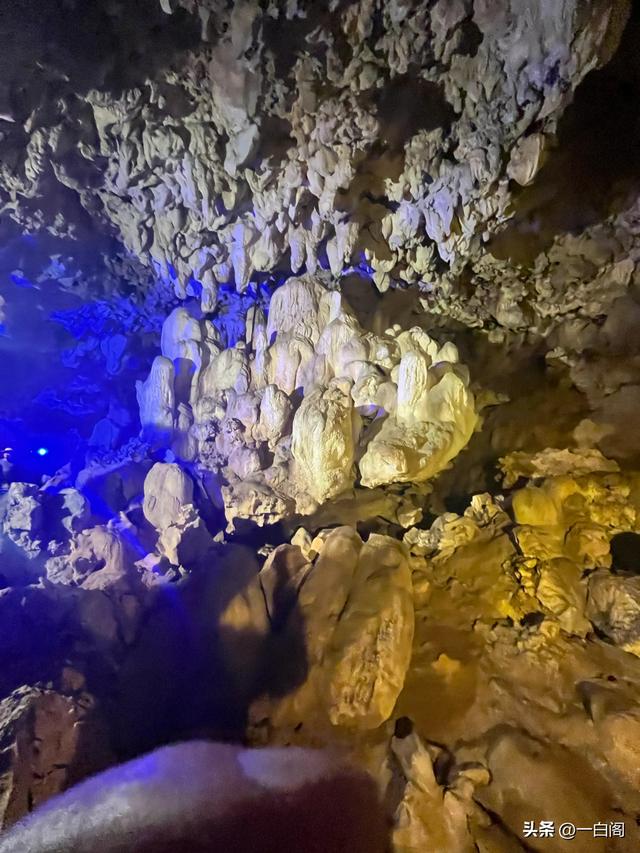 蓝色泻湖之时光跳跃