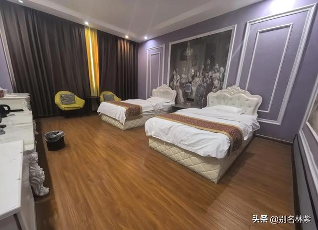 新疆游最后一站，若羌博物馆看楼兰美女，游玩青海茫崖翡翠湖(10)