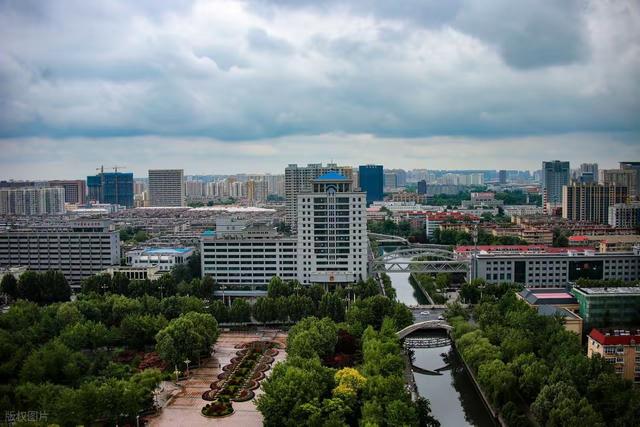 这座山东小城藏着大惊喜，三孔尼山，吃货必去