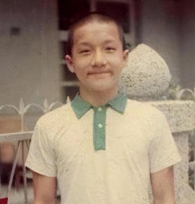 官媒对成龙的称呼变了	，三字之差释放强烈信号，王晶的话有人信了