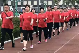 忍无可忍的暴走团，应该引起国家有关部门彻底采取措施整治取缔了图片