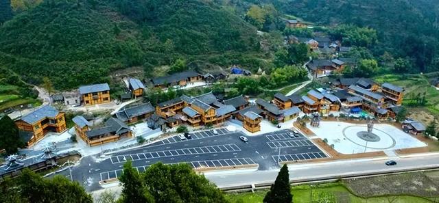 乡游黔中 · 施秉县 城关镇丨㵲阳河畔龙腾跃，云台之巅觅仙踪
