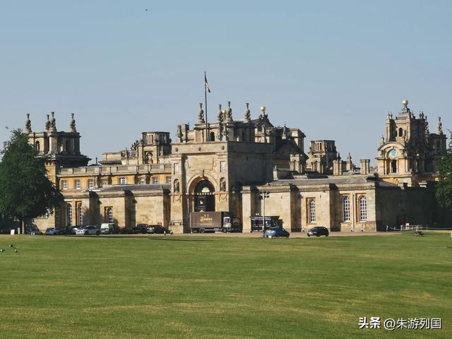 750年牛津，5000年巨石阵，一场与时间赛跑之旅
