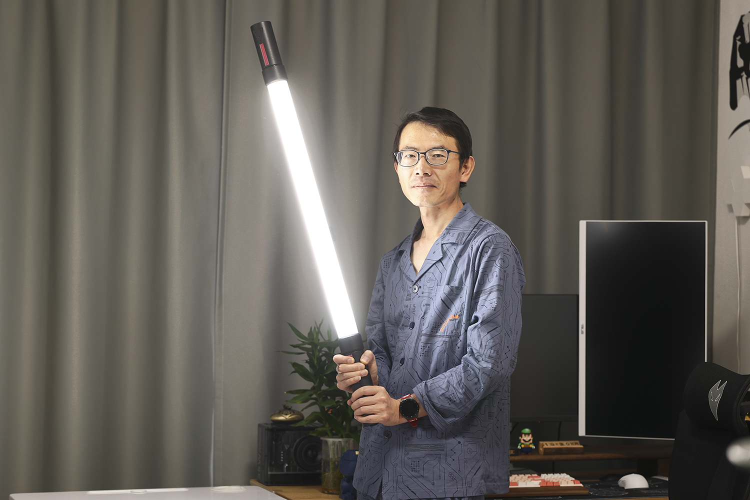 富莱仕流光棒灯,打造更炫酷的摄影场景