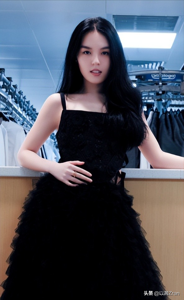 李咏也没想到，自己离世7年后，23岁的女儿就走上一条"不归路"