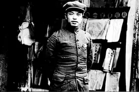 红军师长因受处分叛变革命，建国后却享受行政18级待遇，为何？图片