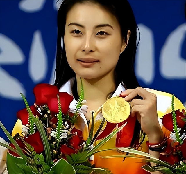 霍震霆也没想到，被寄予厚望的儿媳郭晶晶，竟遭到一个这么大教训