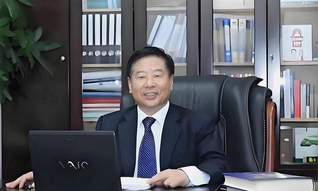 河北“正定首富	”：从5元到59元，市值跃至551亿！其儿子能否延续