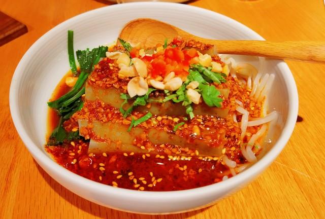 延安又一千年古镇火了，特色胜过阳朔，门票免费却少有人知道。