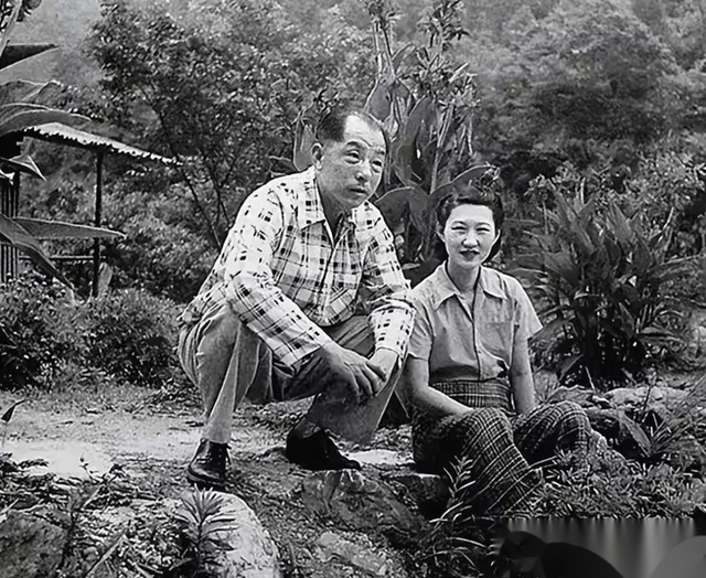 蒋介石临终前，道出了囚禁张学良54年的原因，宋美龄听后潸然泪下