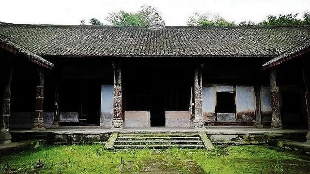 [四川 自贡市沿滩区]