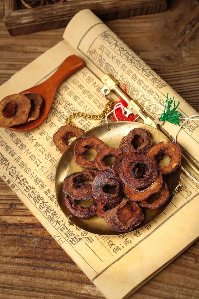 怕血管堵、有三高？1 杯“通血管水”，活血化瘀	、护血管！