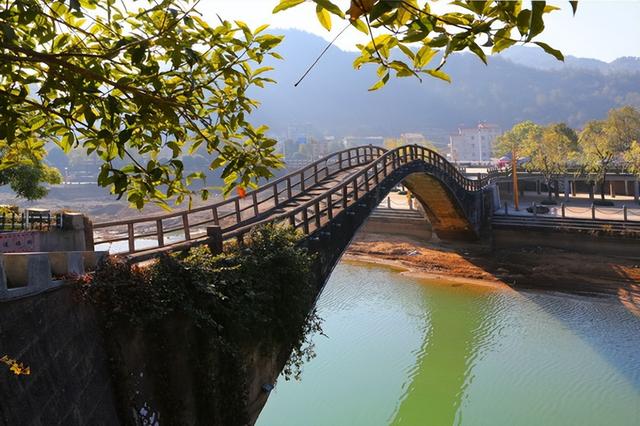 磐安道德桥：道士设计，独特技术；威慑日寇，保境安民
