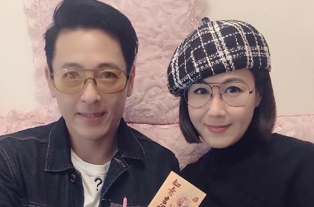 夫妻俩为了不变老，坚持31年不吃肉不生子，如今59岁近照不敢认