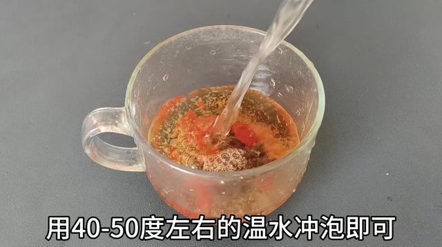 枸杞用陈醋泡2天，作用太厉害了，老一辈人的土方法，看完涨知识