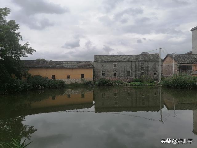 广西南宁市清代举人蔡凌霄创办的书院，曾被誉为宾阳“儒学摇篮”