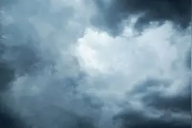 越睡越困，一觉醒来更累了？5个信号提醒你该祛湿了！图片