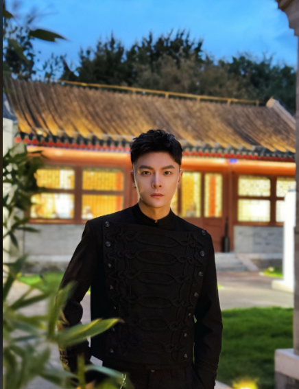 央视怒批！人民日报点名封杀！这5位目无法纪的大网红，彻底凉凉