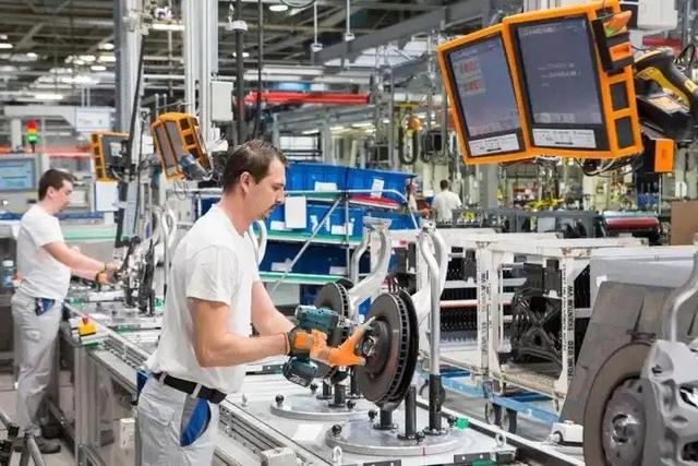 果然不出默克尔所料，27国枪口一致瞄准中国，欧洲正滑向第三世界