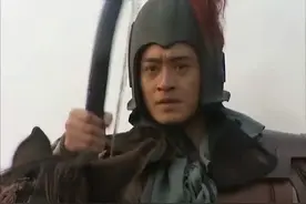 梁山五虎大将中为何没有小李广花荣，他的武艺比起五虎将如何？图片