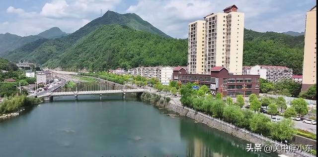 《逛吃陕西县域》佛坪：西安到佛坪一日游攻略，看熊猫品美食