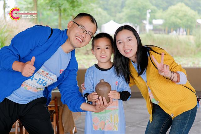 2025成都城市定向赛走进宝墩遗址 开启跨越四千年的“穿越”之旅