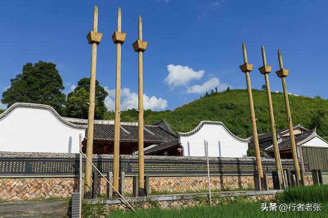走遍福建古村落，罗宁古道上的八百年古村，藏在坑里叫“深坑”