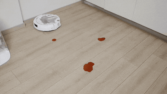 把无人机卖到全世界的大疆，出了款会扫地的“数码产品”
