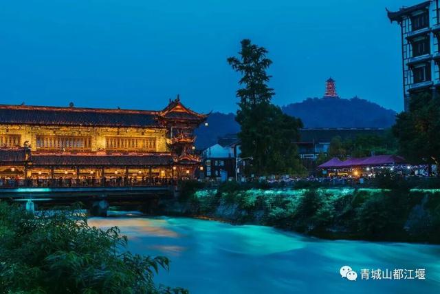 美疯！我就说初冬的都江堰有真东西！