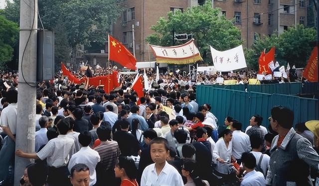 美国终于明白，当年炸毁中国大使馆，中国为什么不反击？