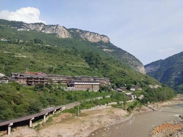 赤水河川黔边界（下）：沙滩场与马桑坪