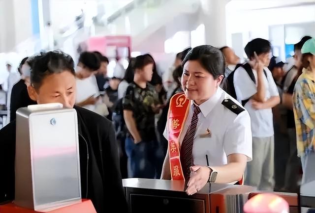 达1119.6万人次！汕尾暑假热力值爆表