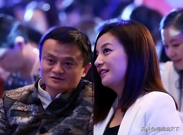 “封杀”4年后	，49岁赵薇财力现状被扒，结果估计和你想得不一样