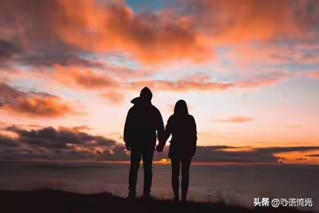 两性关系，惊人发现，60岁与异性靠近，根本不是桃花运，而是这个