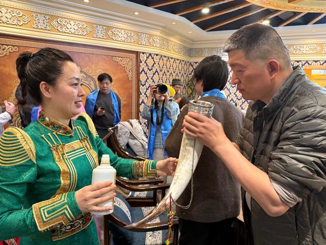 踏雪寻鱼：在杜尔伯特，我亲历了千米巨网破冰而出的震撼