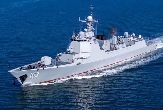 高市没想到，等来的不是日本登上钓鱼岛，而是福建舰突然北上