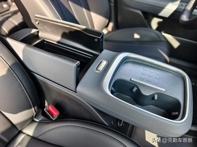 试驾4.99万京东好车，广汽埃安UT super，宁德时代巧克力99秒换电