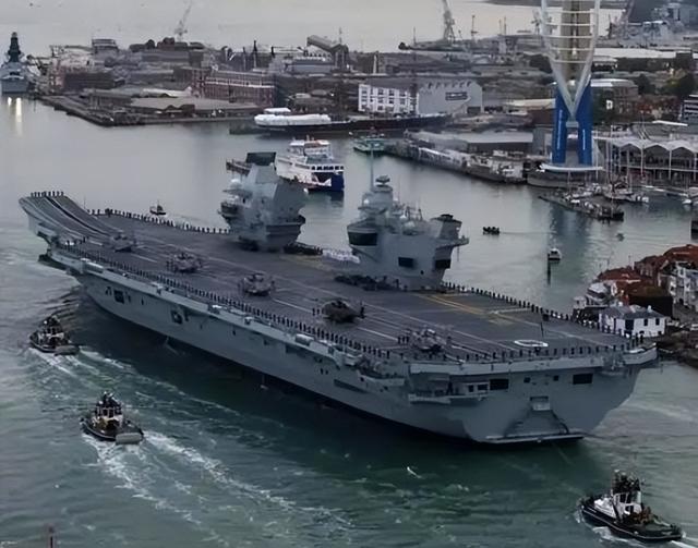 又让张召忠说中了？东拼西凑550亿建的2艘航母，如今彻底成为累赘