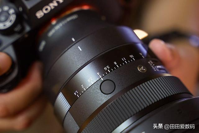 夜摄旗袍人像实战！ Sigma 135mm F1.4 DG Art 评测 | 中远摄亮瞳散景镜王