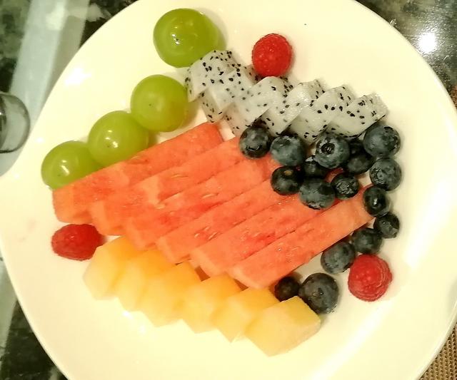 山海缔造的法中双味饕餮盛宴——深圳海上世界幕爵法餐探秘。