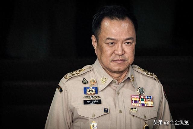 地雷引爆边境！泰柬边境战火重燃，泰国硬刚：不承诺，协议作废！