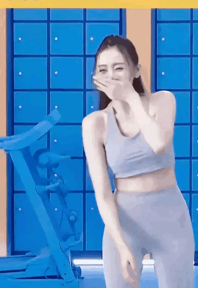 张天爱名场面：只要她自己不尴尬，尴尬的就是别人！