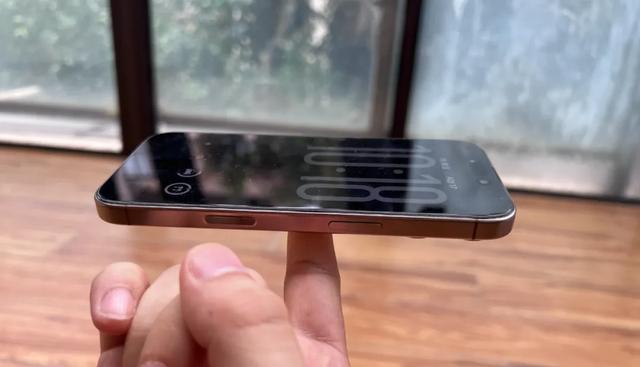 透明版 iPhone Air 来了！这外观真的很漂亮啊