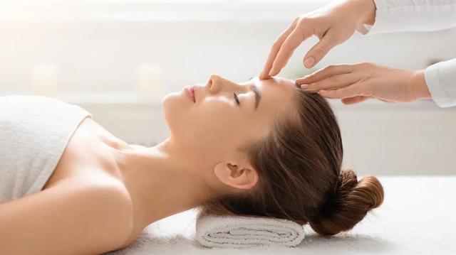 50岁女人补胶原蛋白有用吗 50岁女人补胶原蛋白有用吗视频