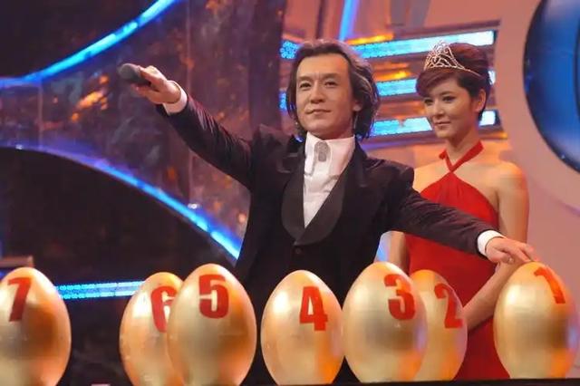 李咏也没想到，自己离世8年后，23岁的女儿就走上一条“不归路!”