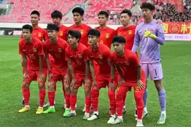国足未来“罗德里”-依木兰·买买提图片