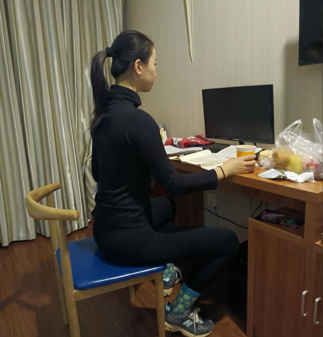 女民兵李思颖阅兵结束后，收到一封通知书，知情人曝去向引热议