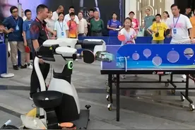 和机器人打乒乓球是一种怎么样的体验？图片