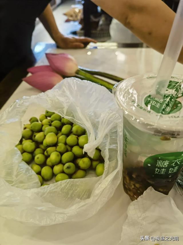 苏州的荷花市集